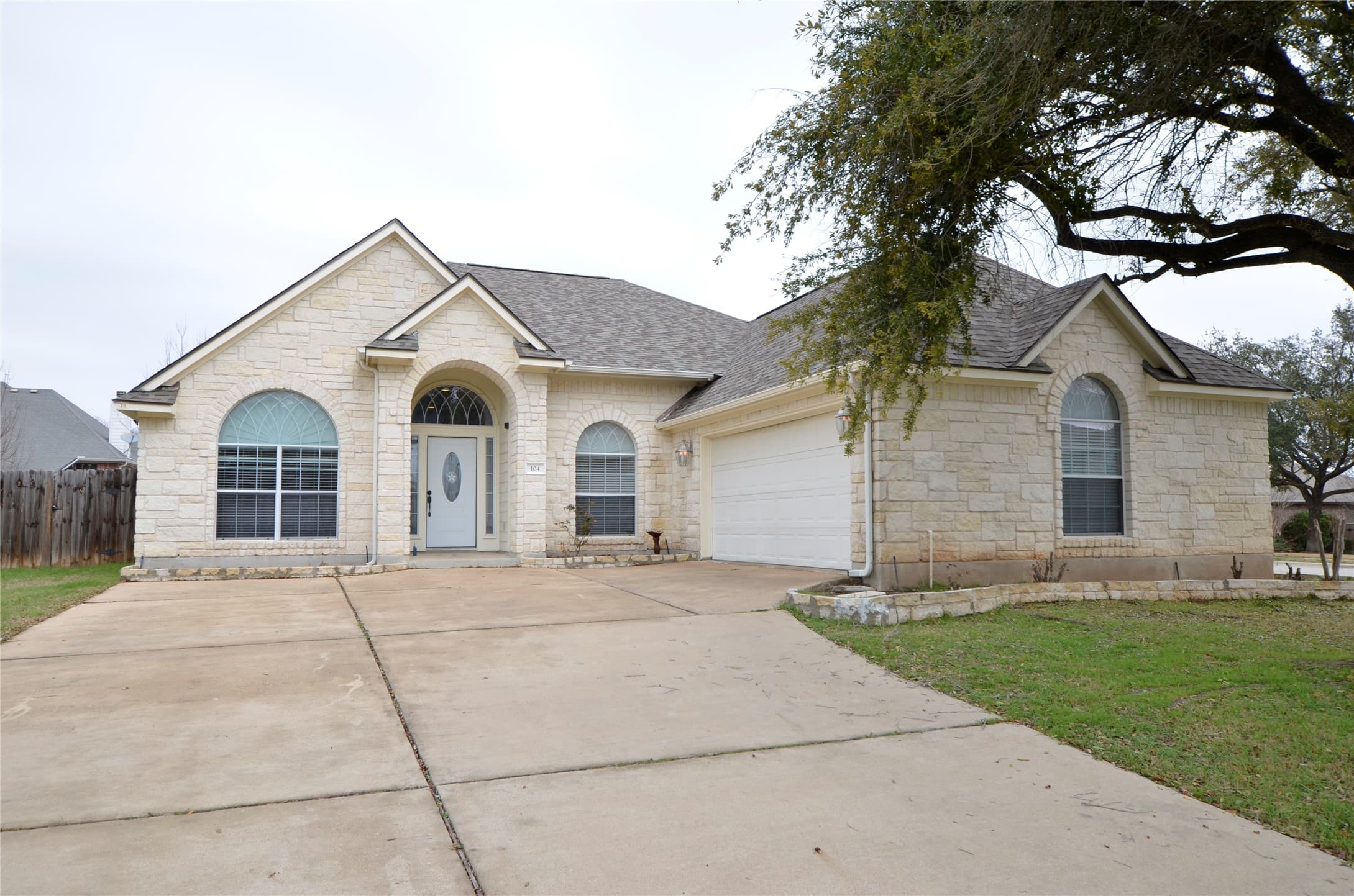 104 Ambrose Dr