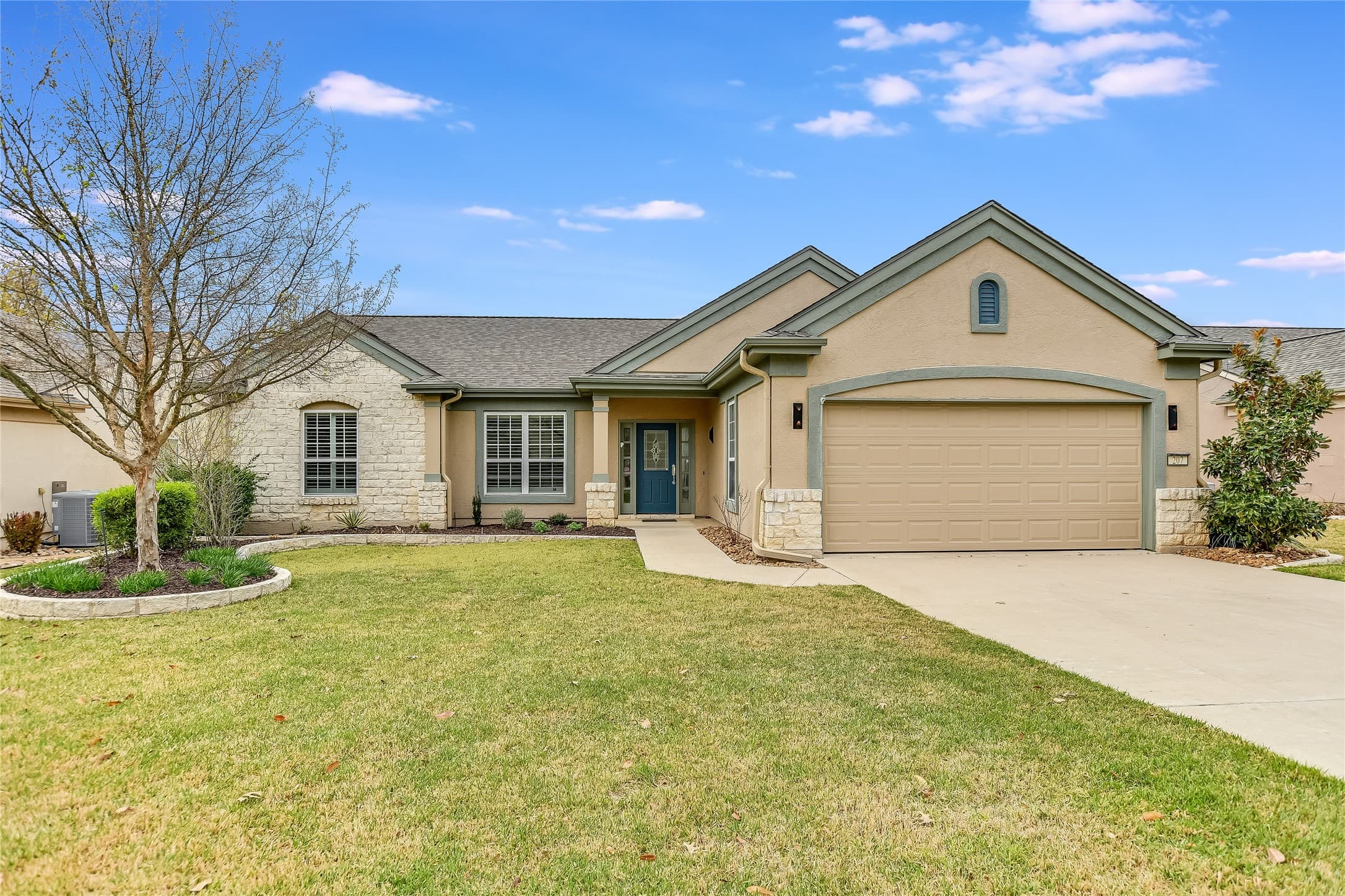 207 Mckinney Falls Ln