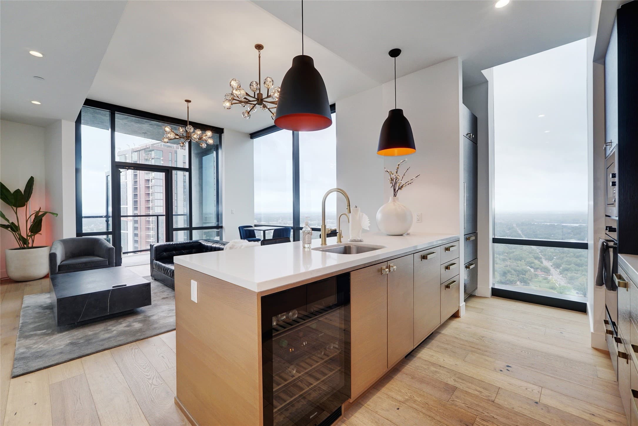 70 Rainey St Apt 2907