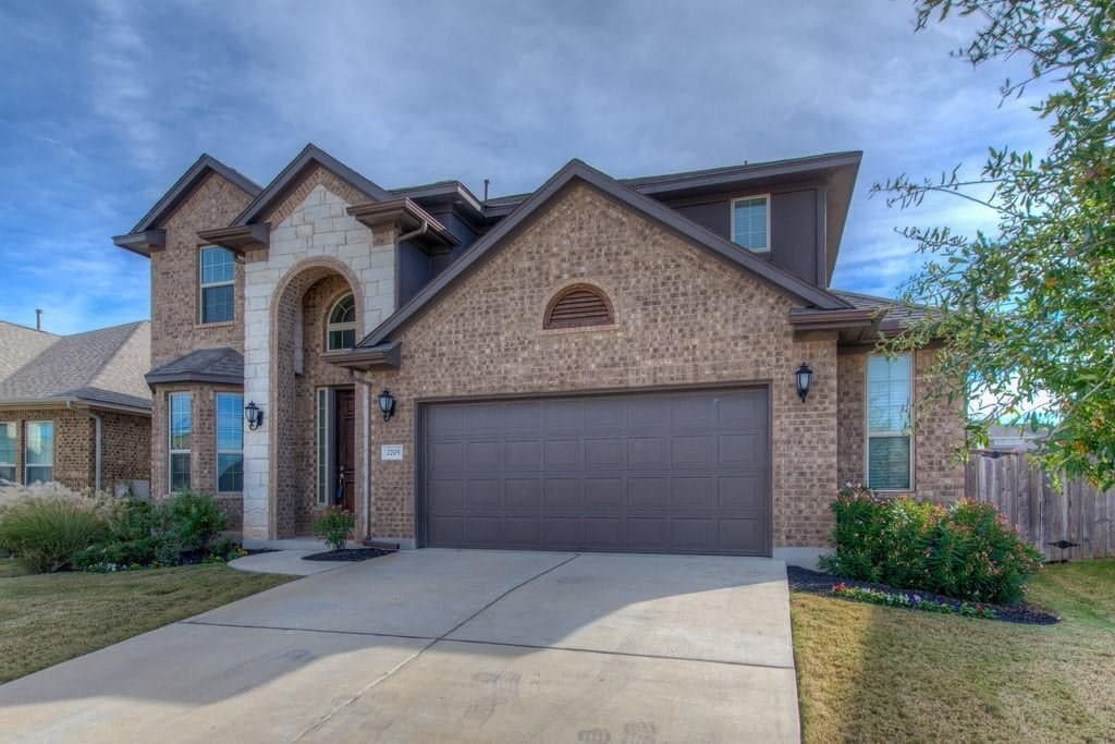 2705 Granite Hill Dr