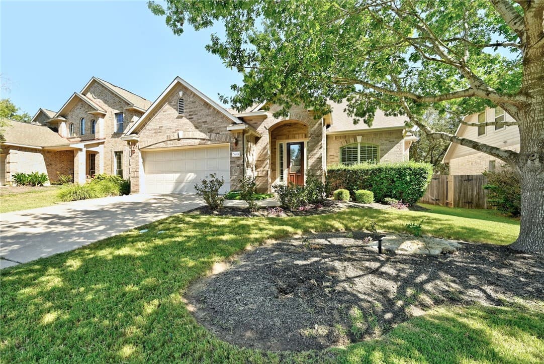 8008 Levata Dr