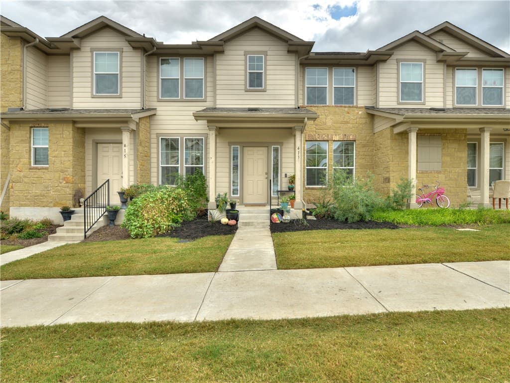 413 Crater Lake Dr