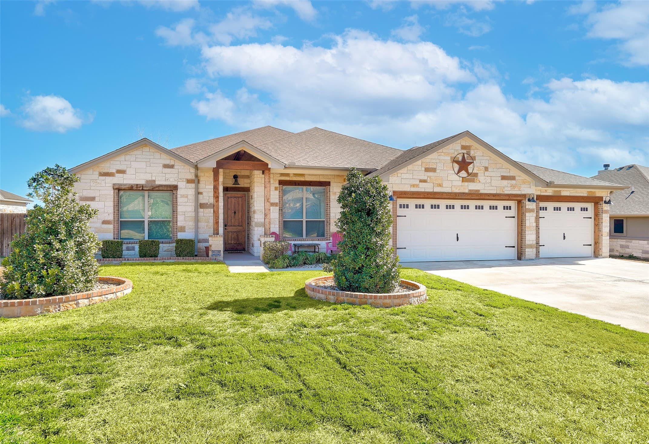5505 Imogen Dr