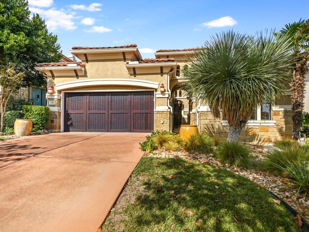 118 Desert Forest Ct
