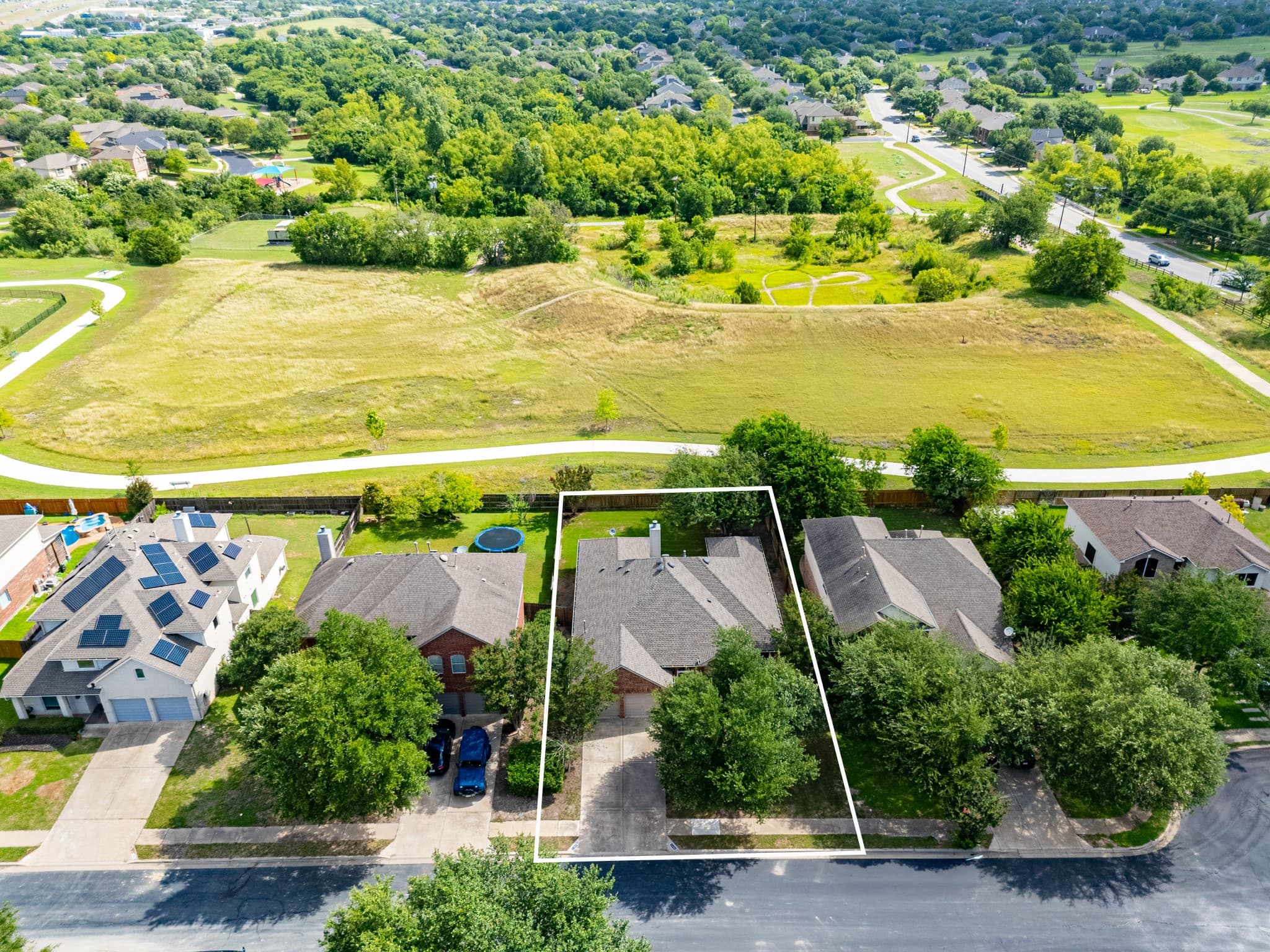 2206 Hayfield Sq