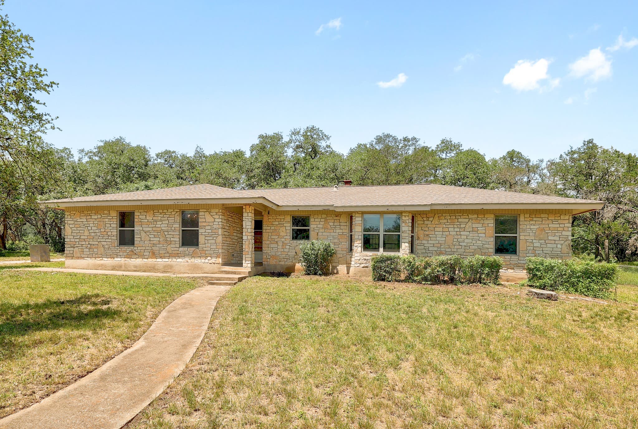 9400 Lauralan Dr