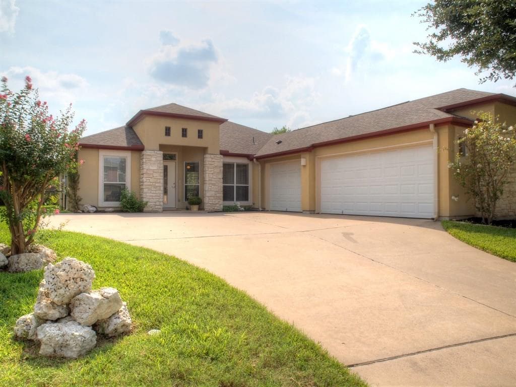 3305 Tyler Cv