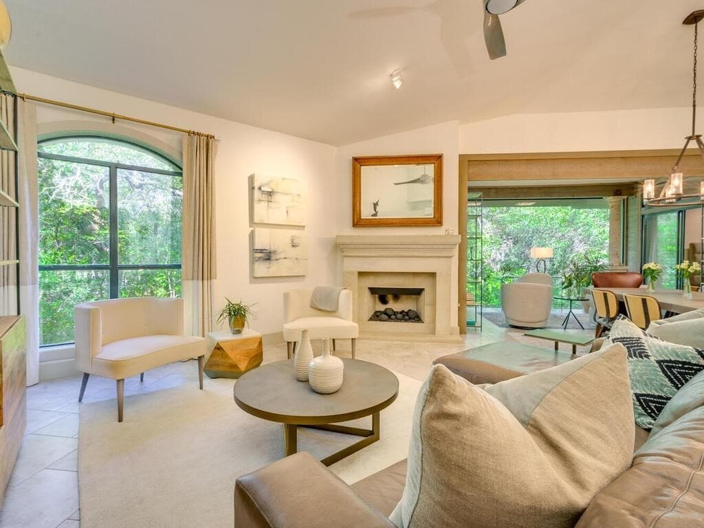 1000 Liberty Park Dr Apt 209