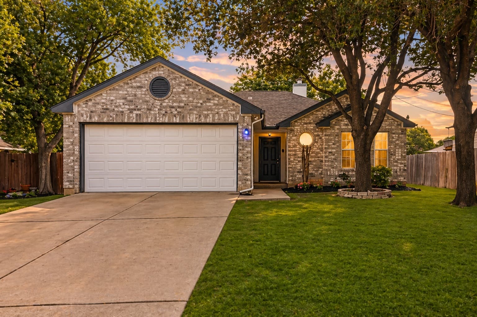2343 Wright Cir
