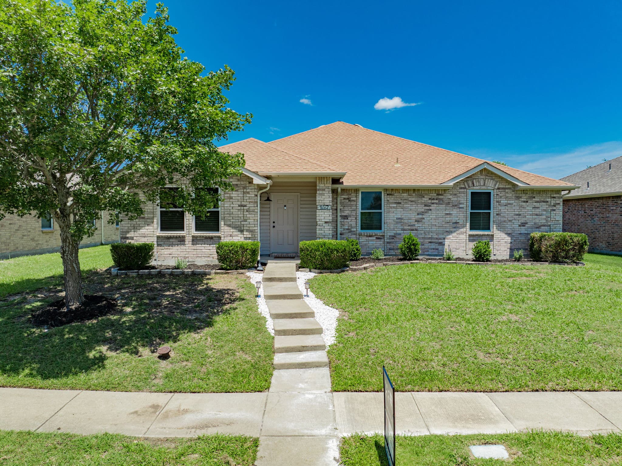 3062 Red Ridge Dr
