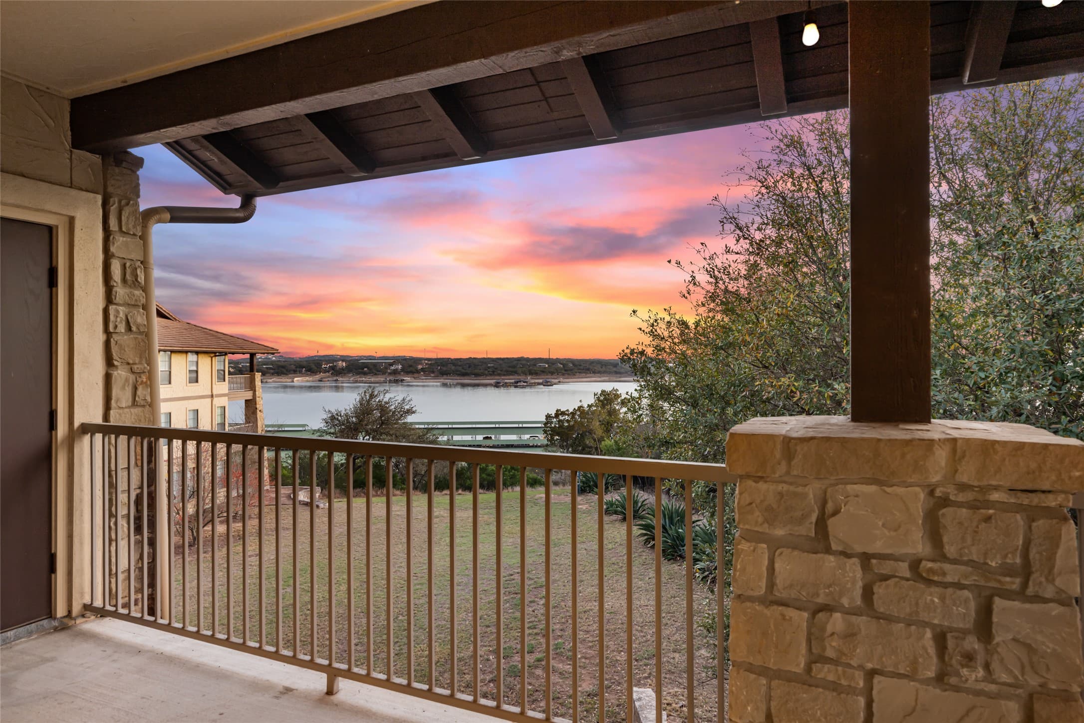 6712 Lantern View Dr Apt 303