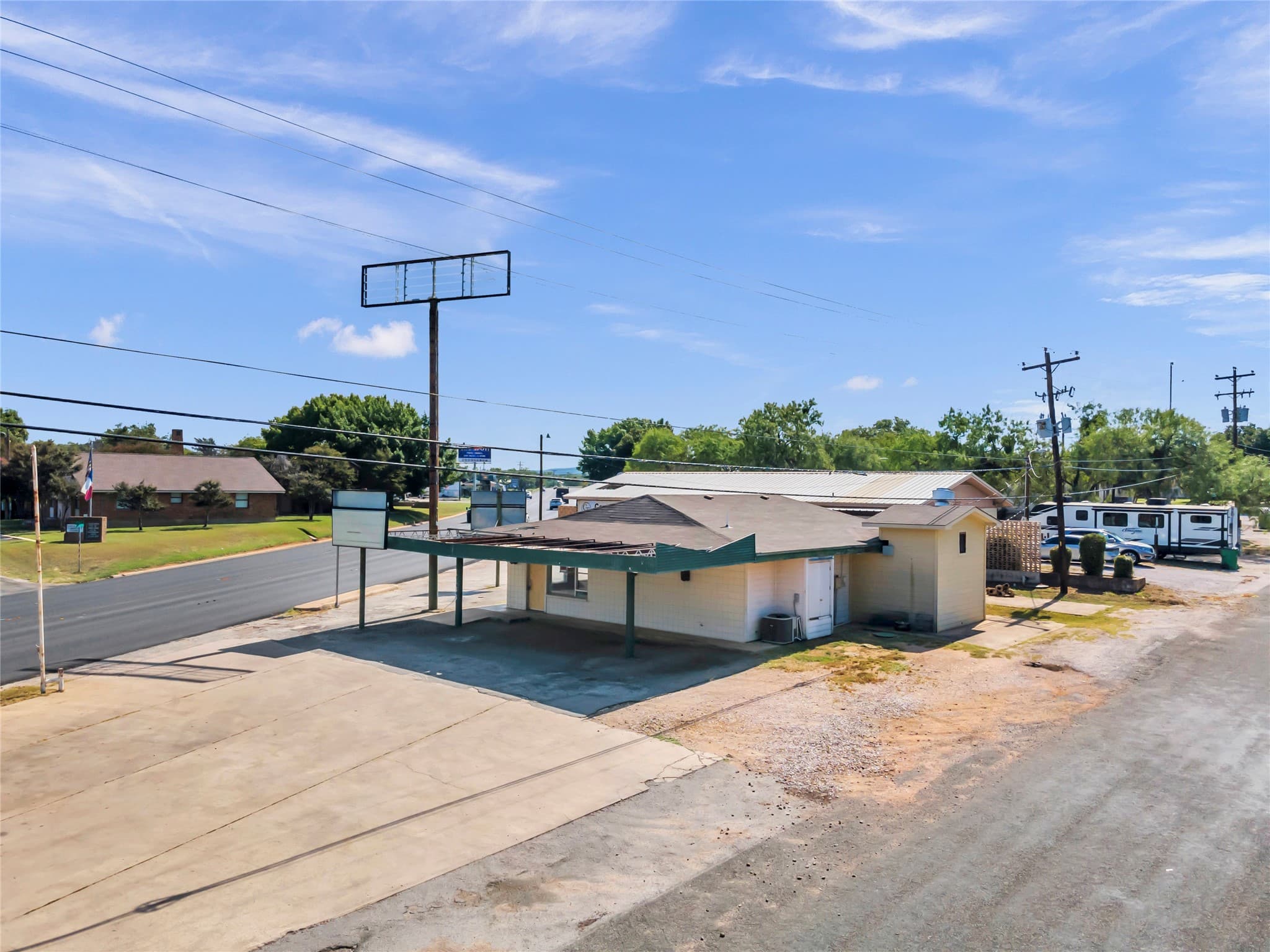 1133 Ranch Road 1431