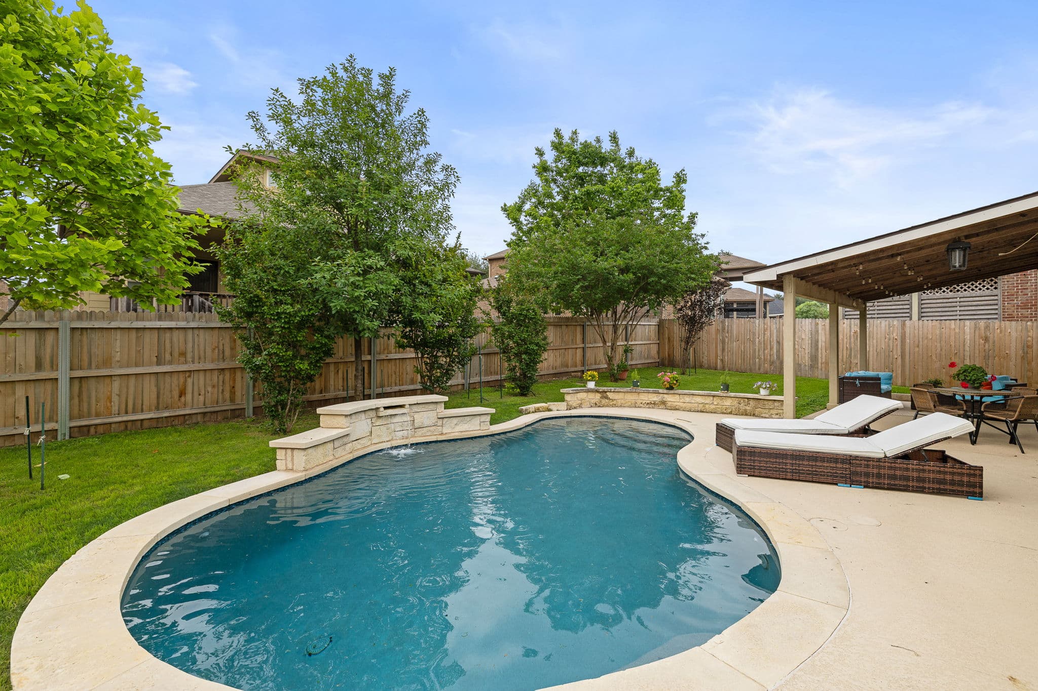 Main property image