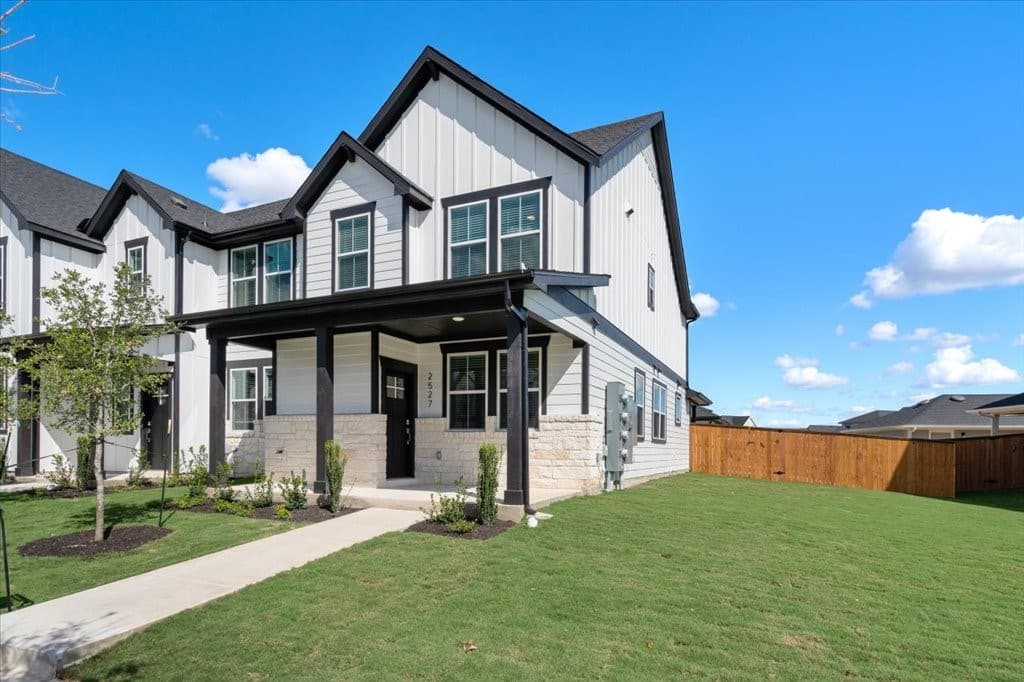 2527 Caleb Asher Loop