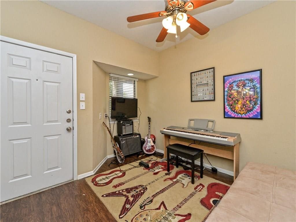 Gallery image 4