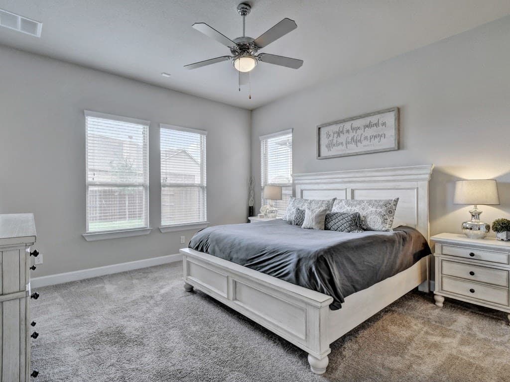 917 Isaias Dr