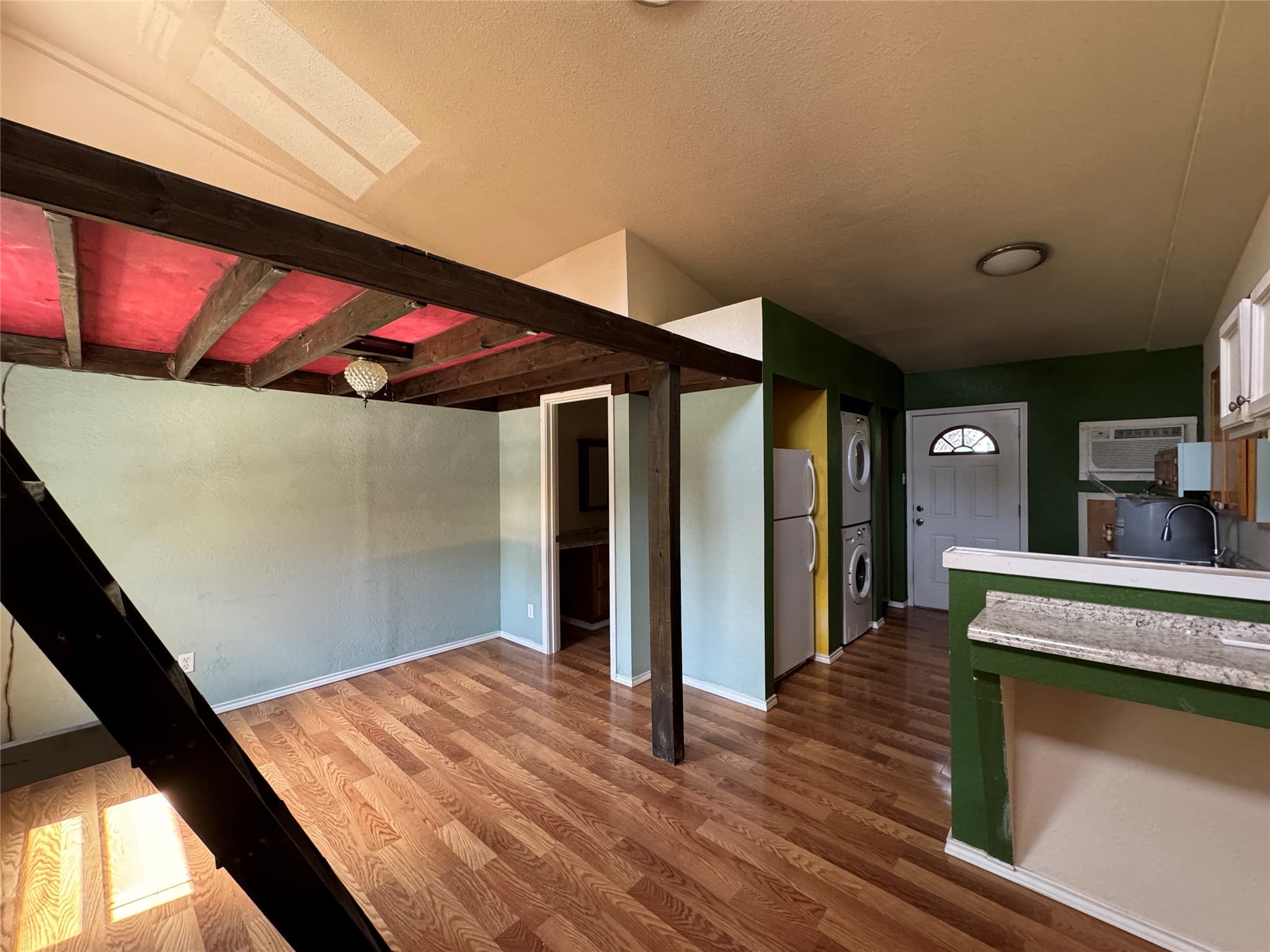 Gallery image 3