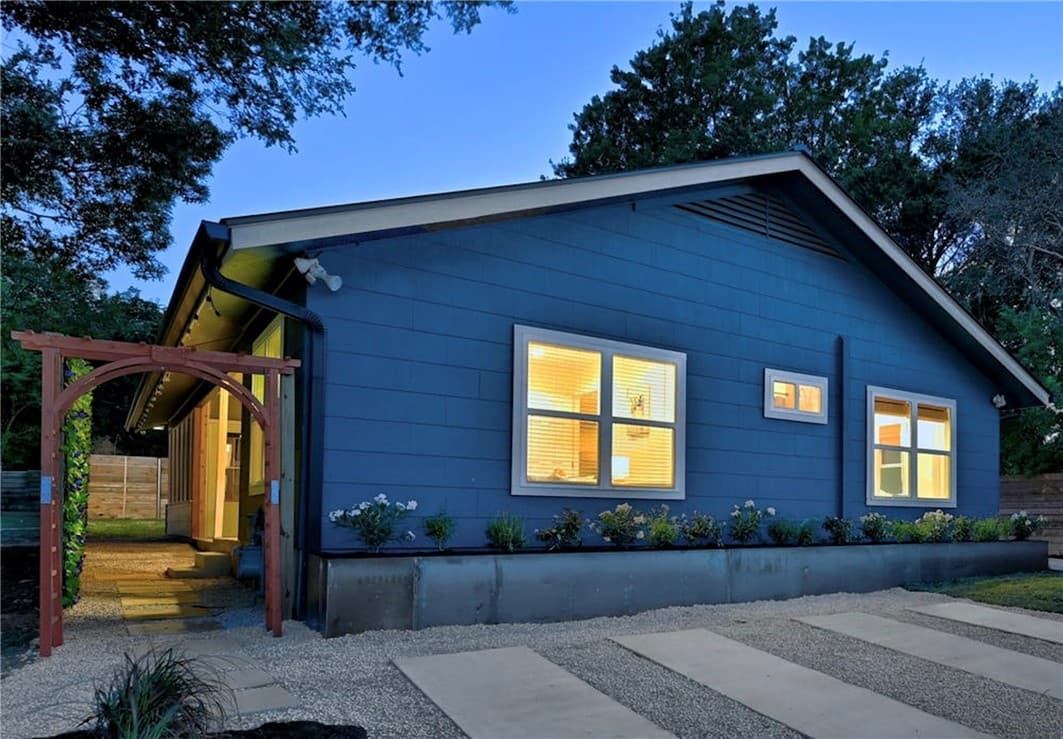 209 Sandra St Bldg 1