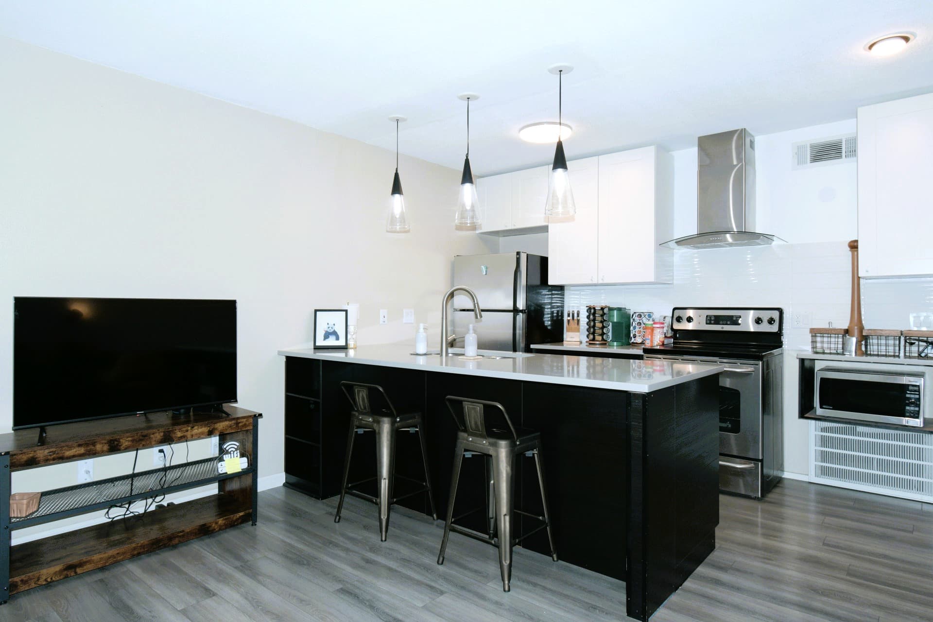 2302 East Side Dr Apt 6