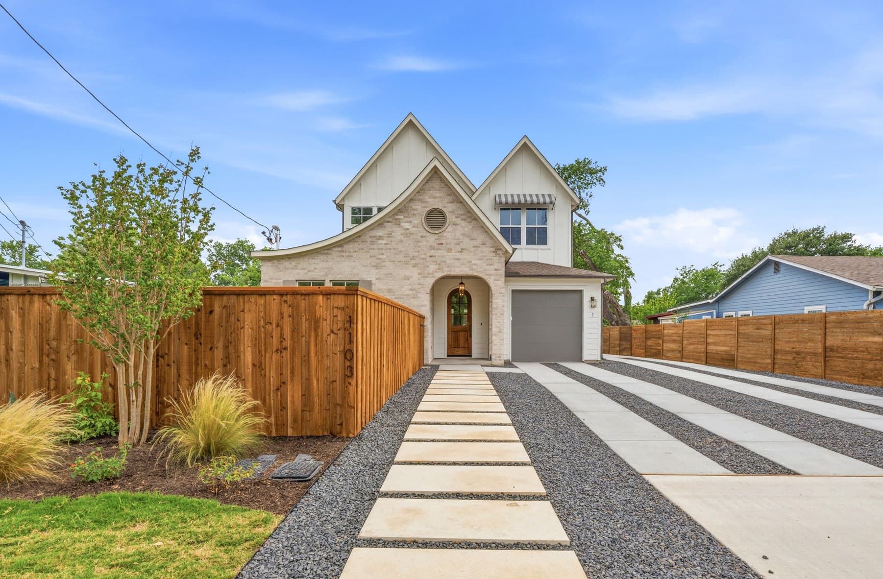 1103 Cullen Ave