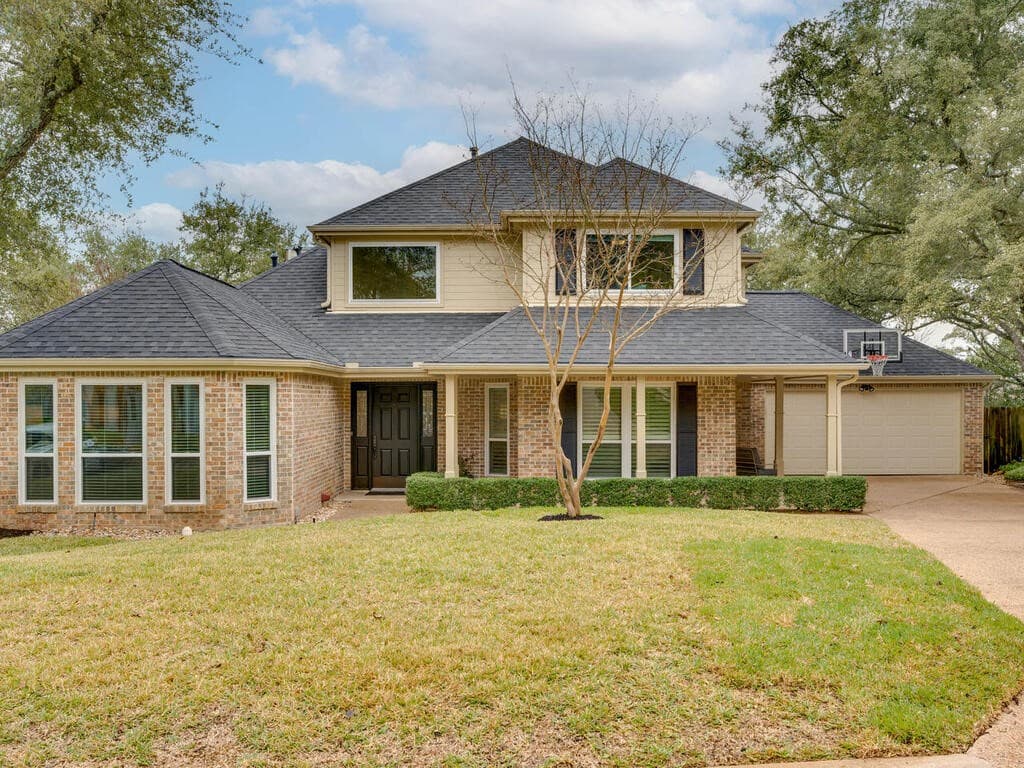 6509 Torrey Pines Cv