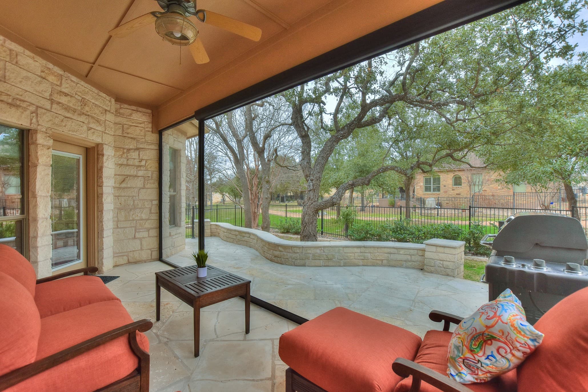 4900 Hidden Springs Trl