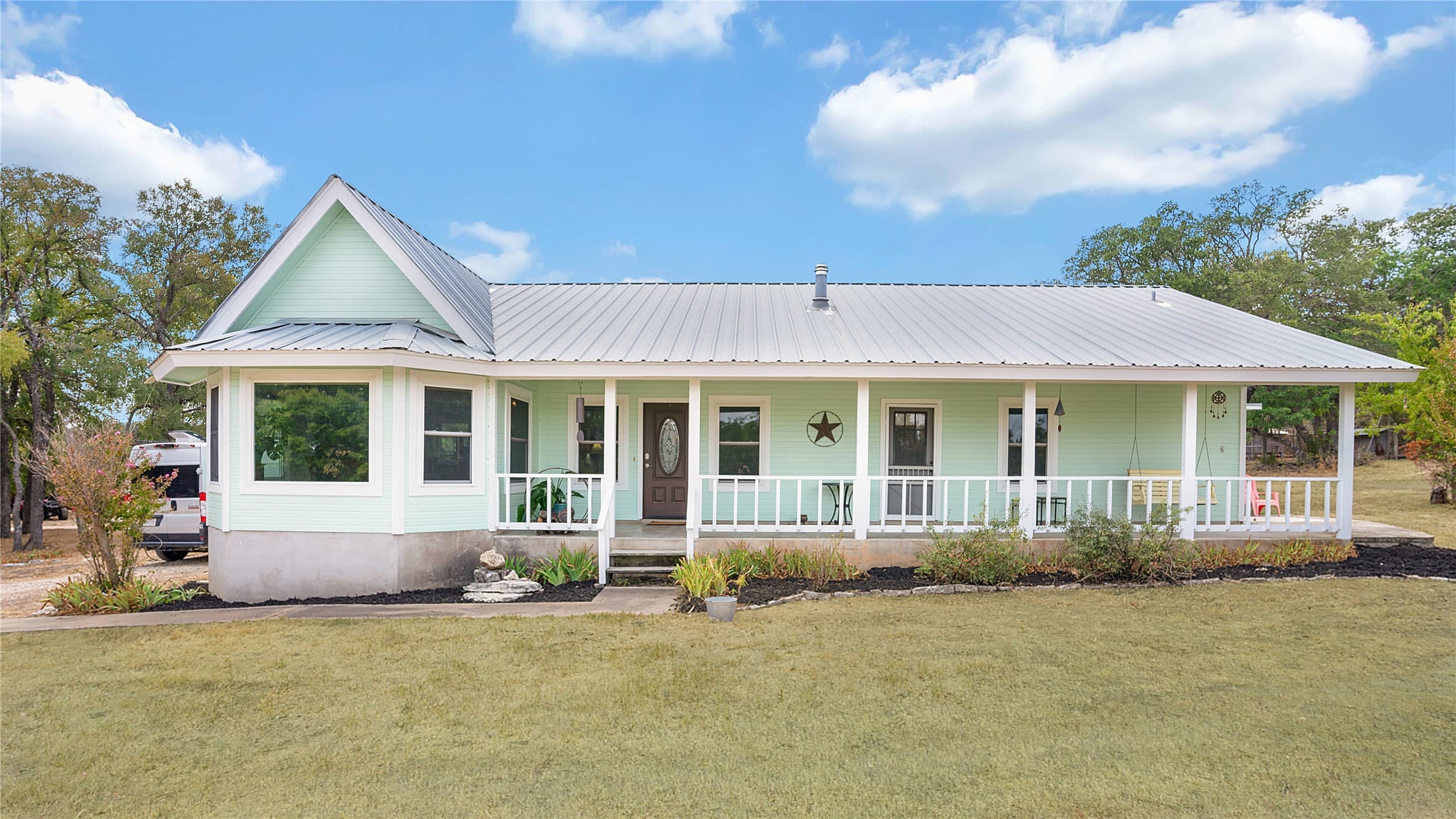 300 Chaparral Dr