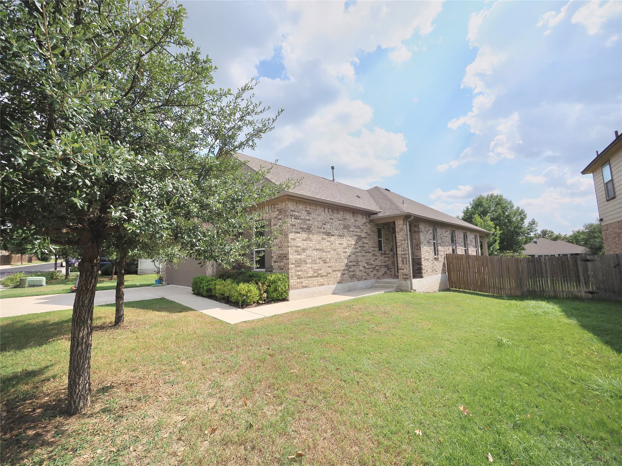 201 Sheepshank Dr