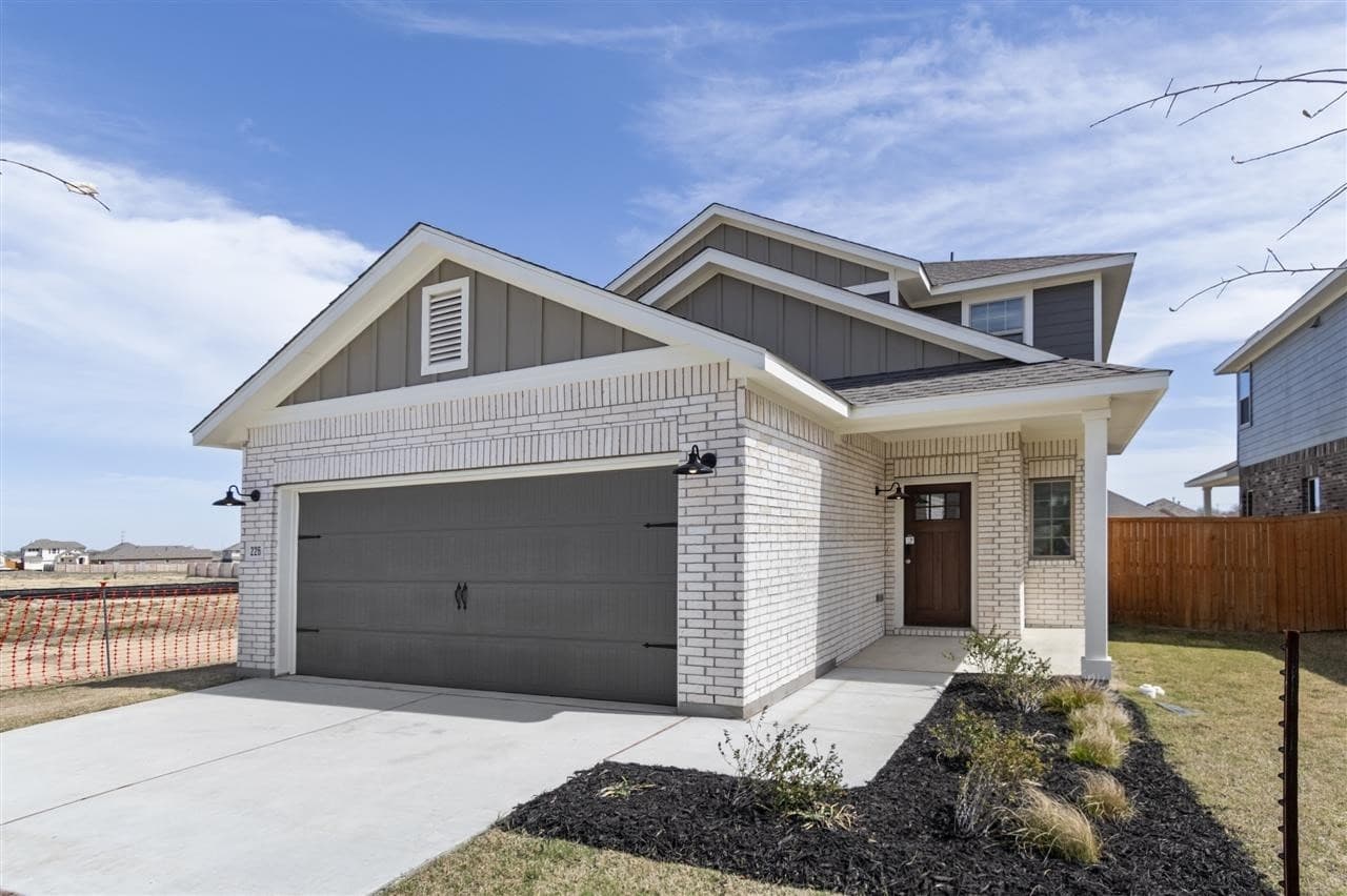 226 James Caird Dr