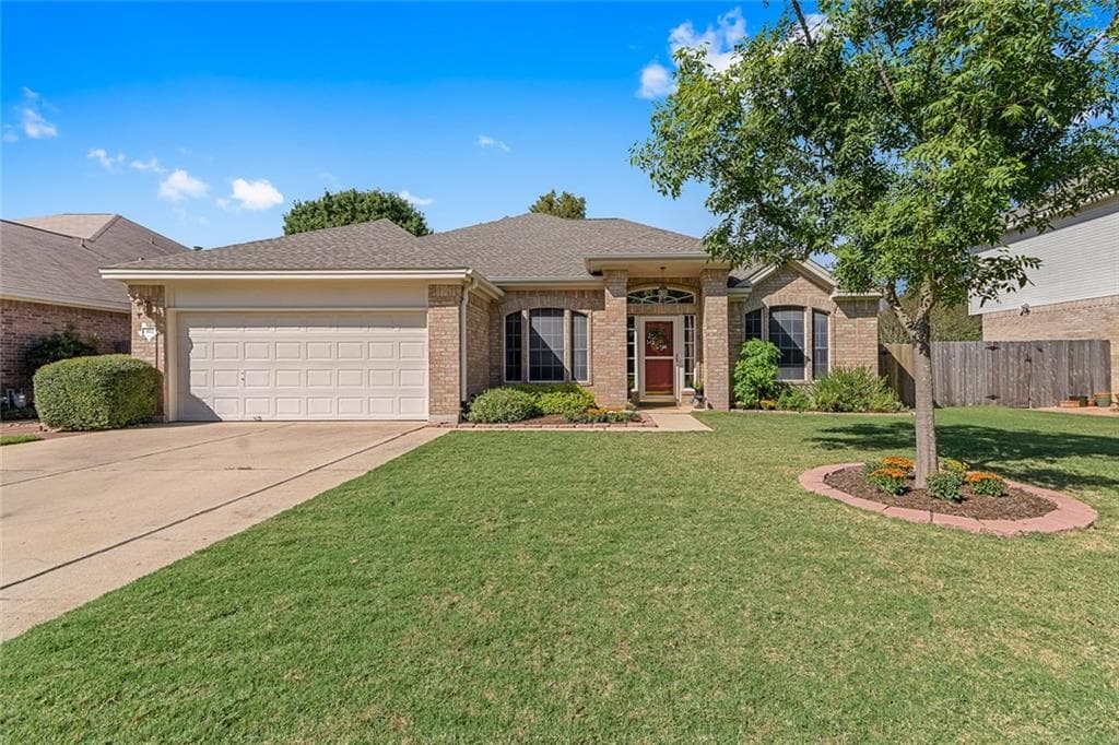 302 Derby Ln