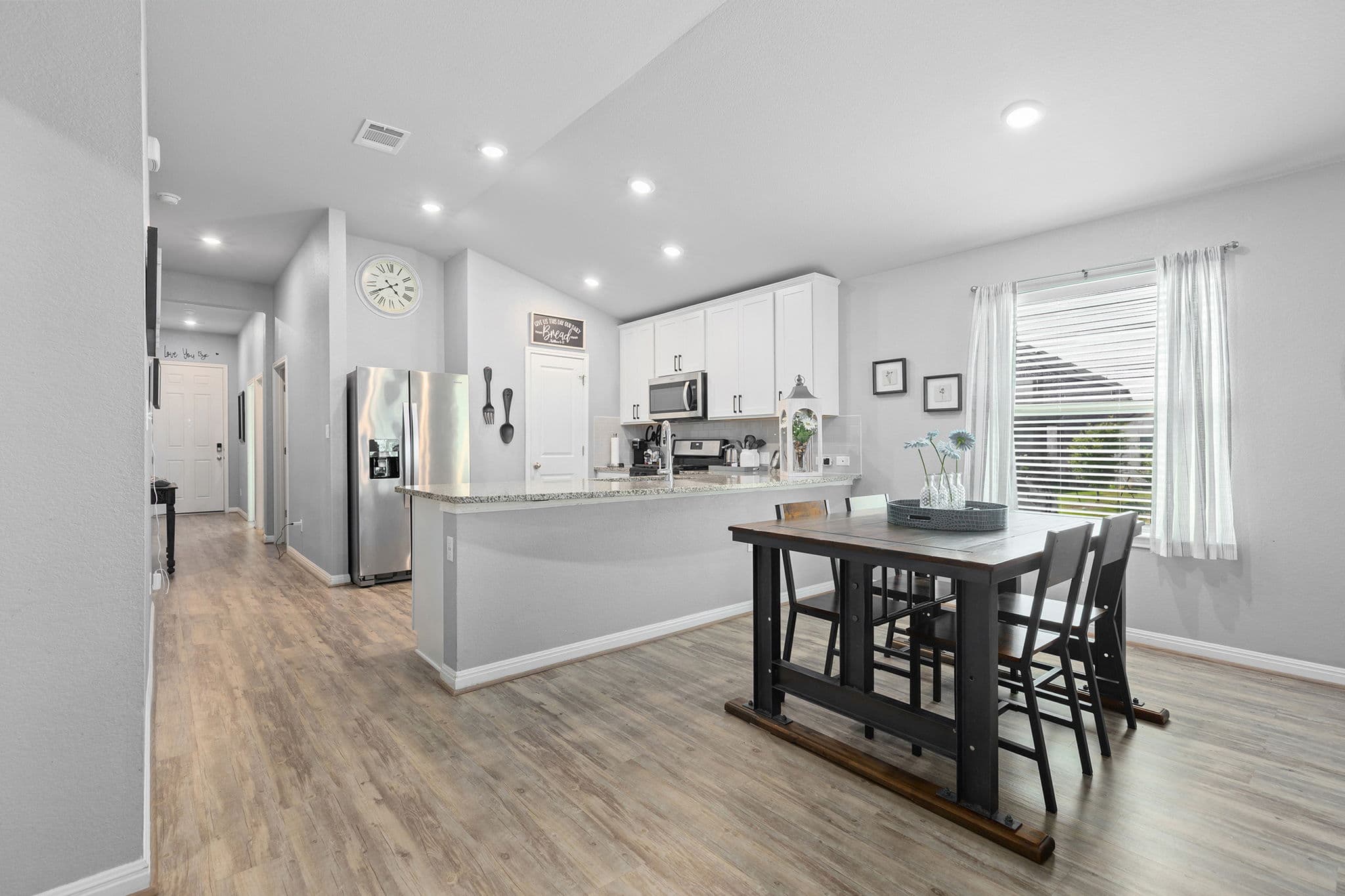 Main property image