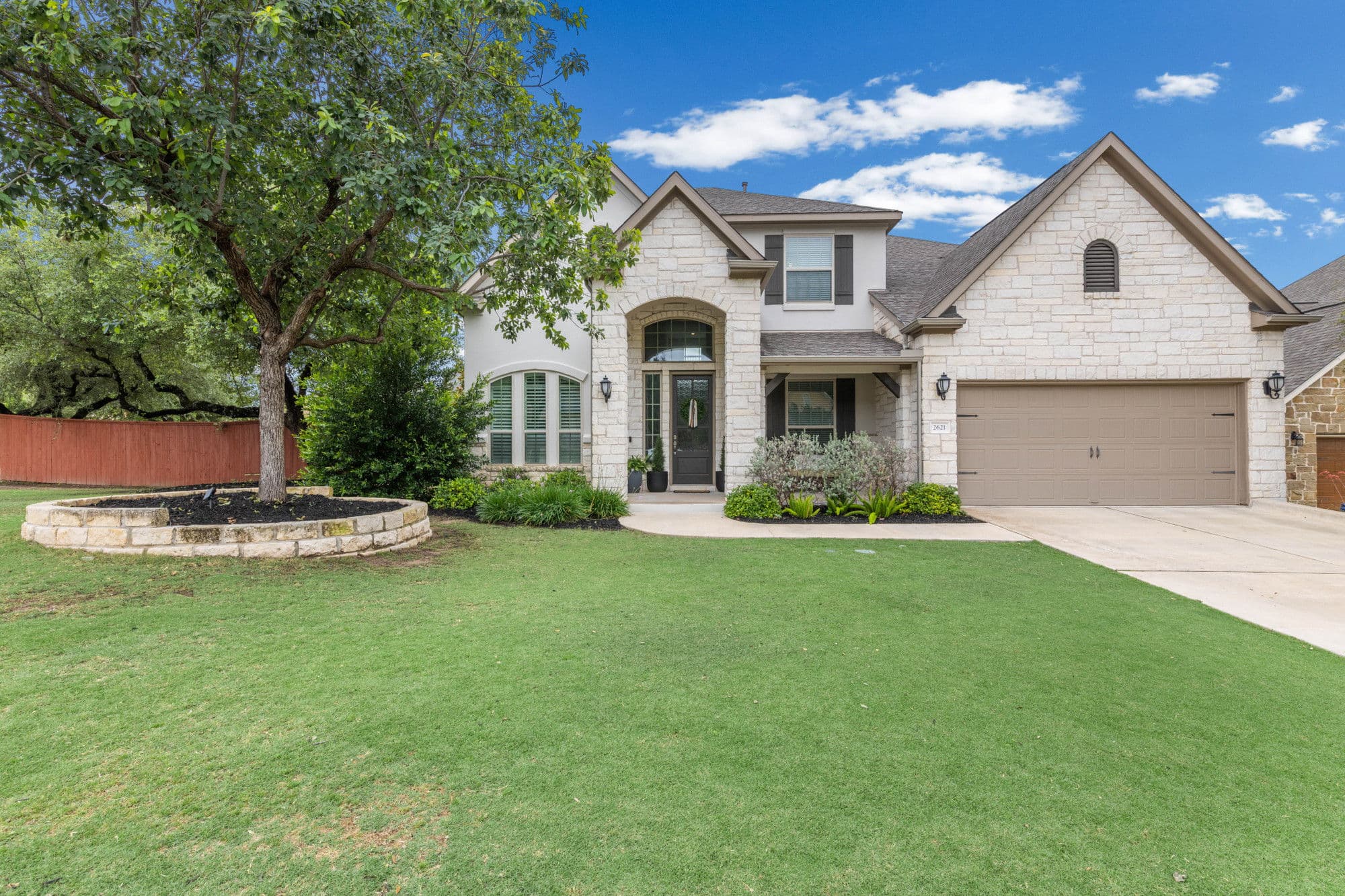 2621 Champions Corner Dr