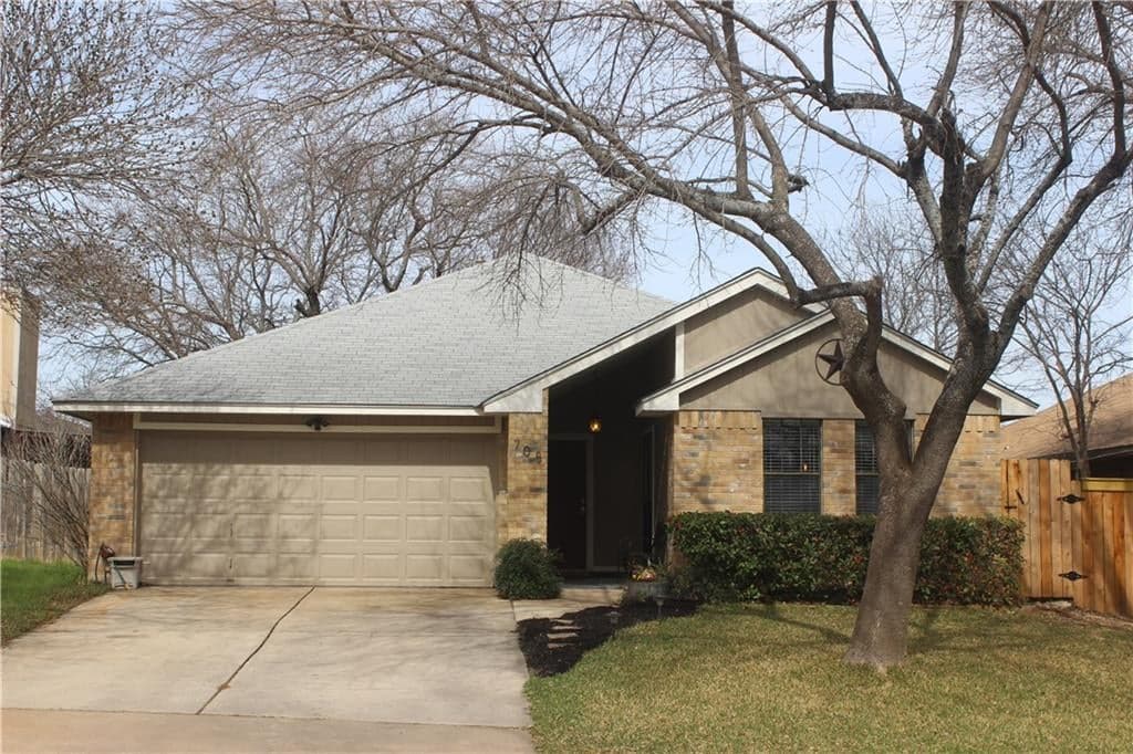 708 Saunders Dr