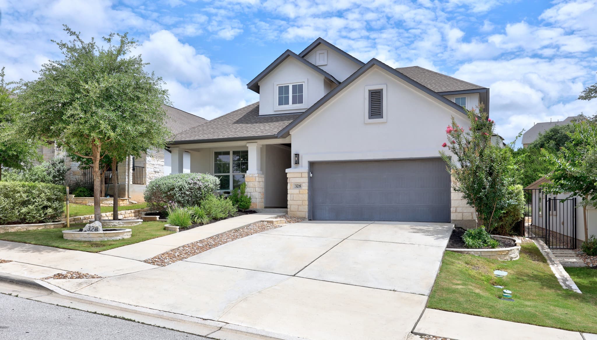 328 Saturnia Dr