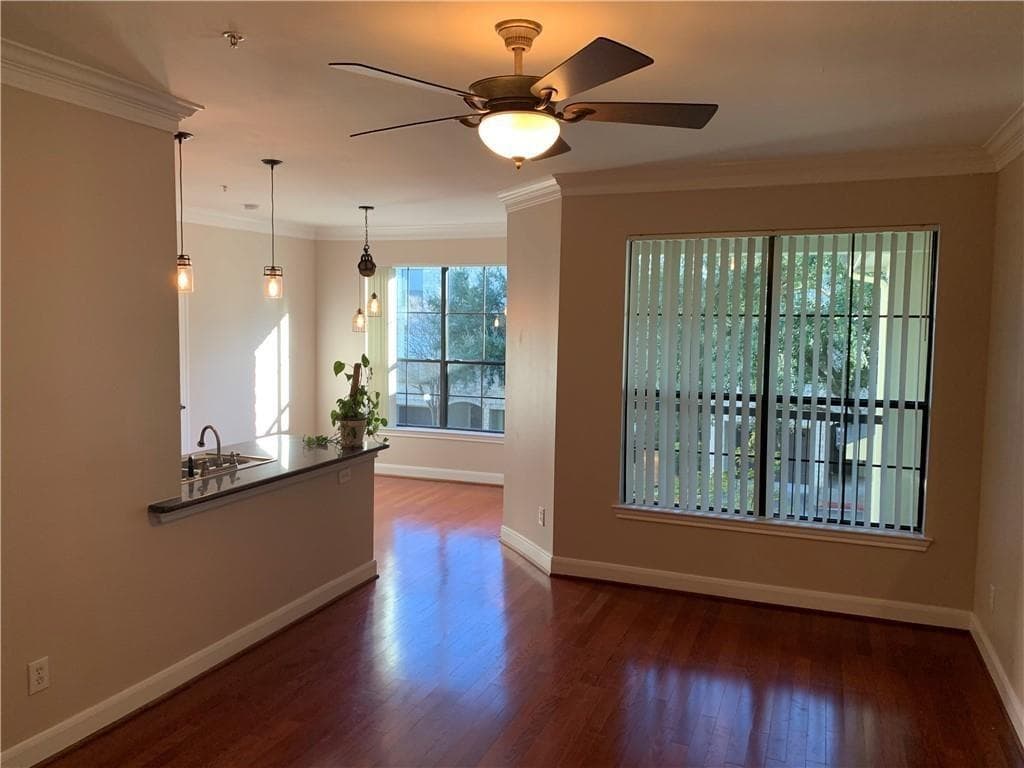 Main property image