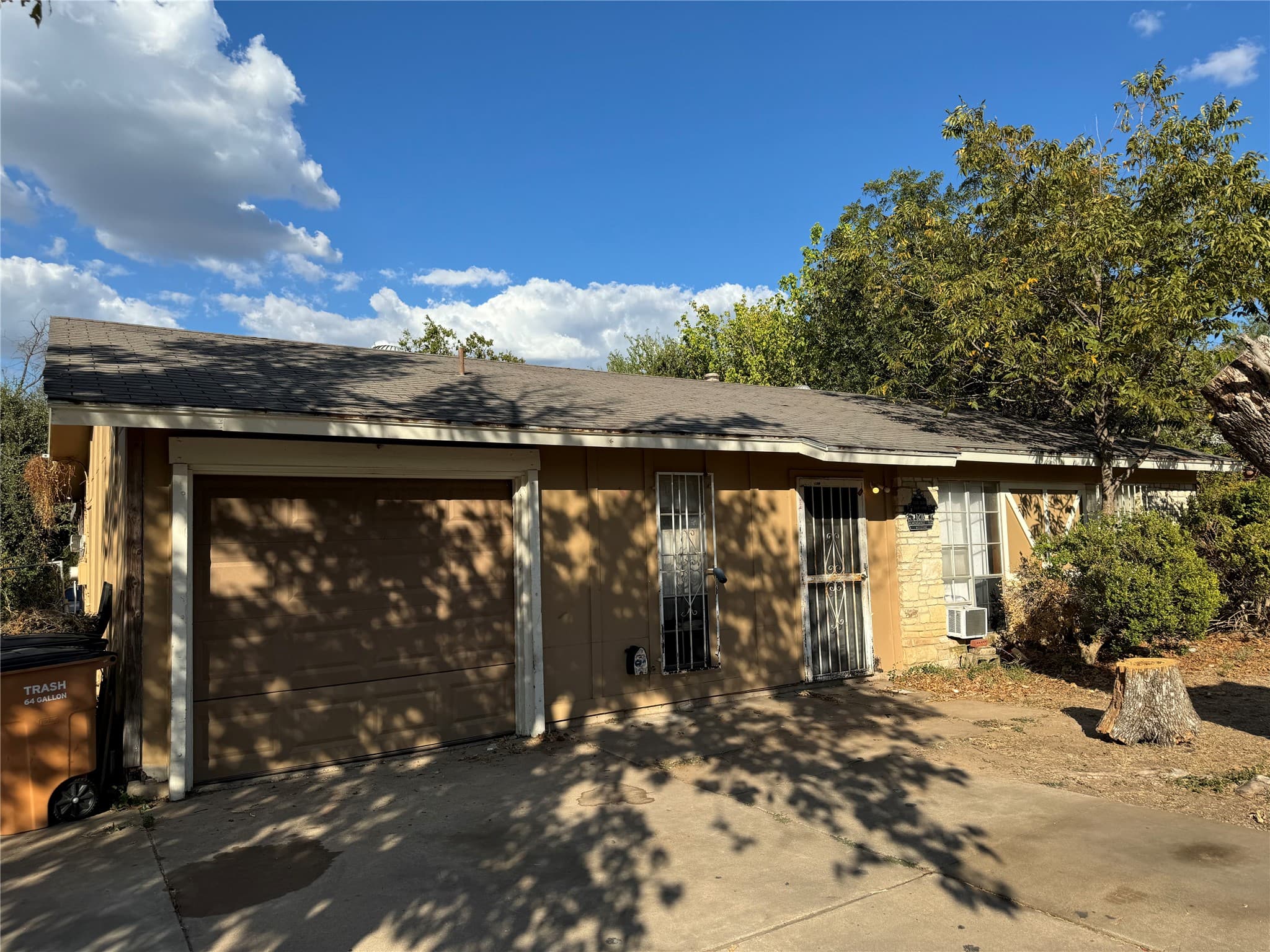 Main property image