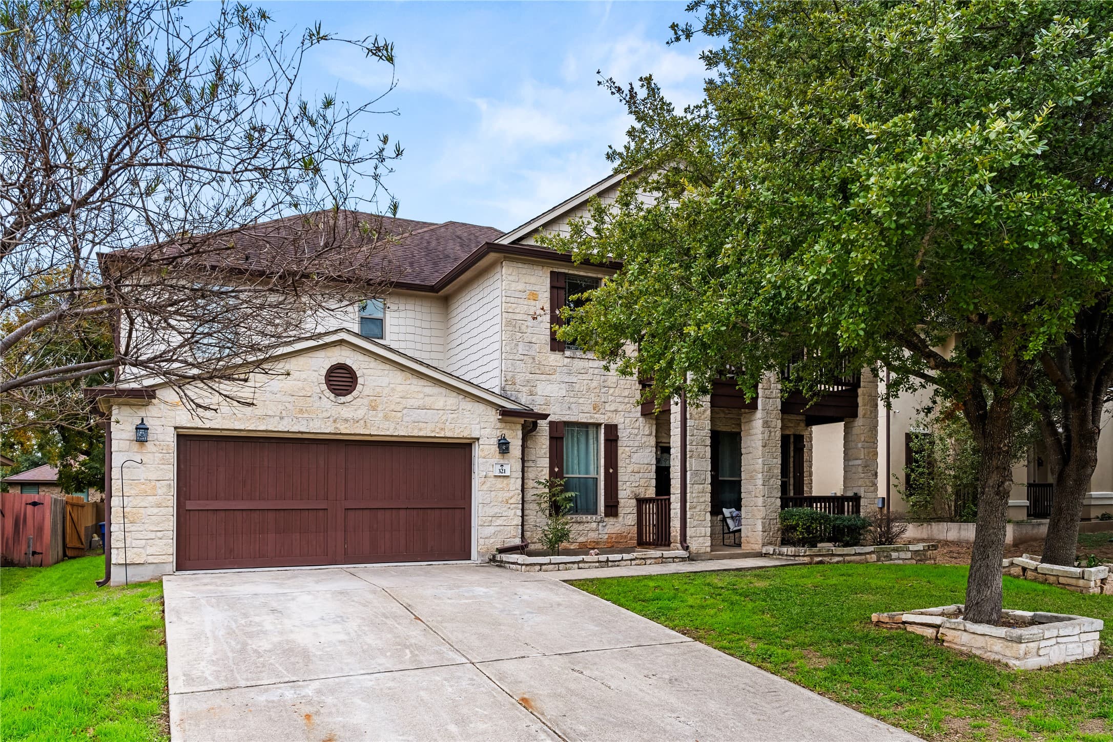321 Angel Oak St
