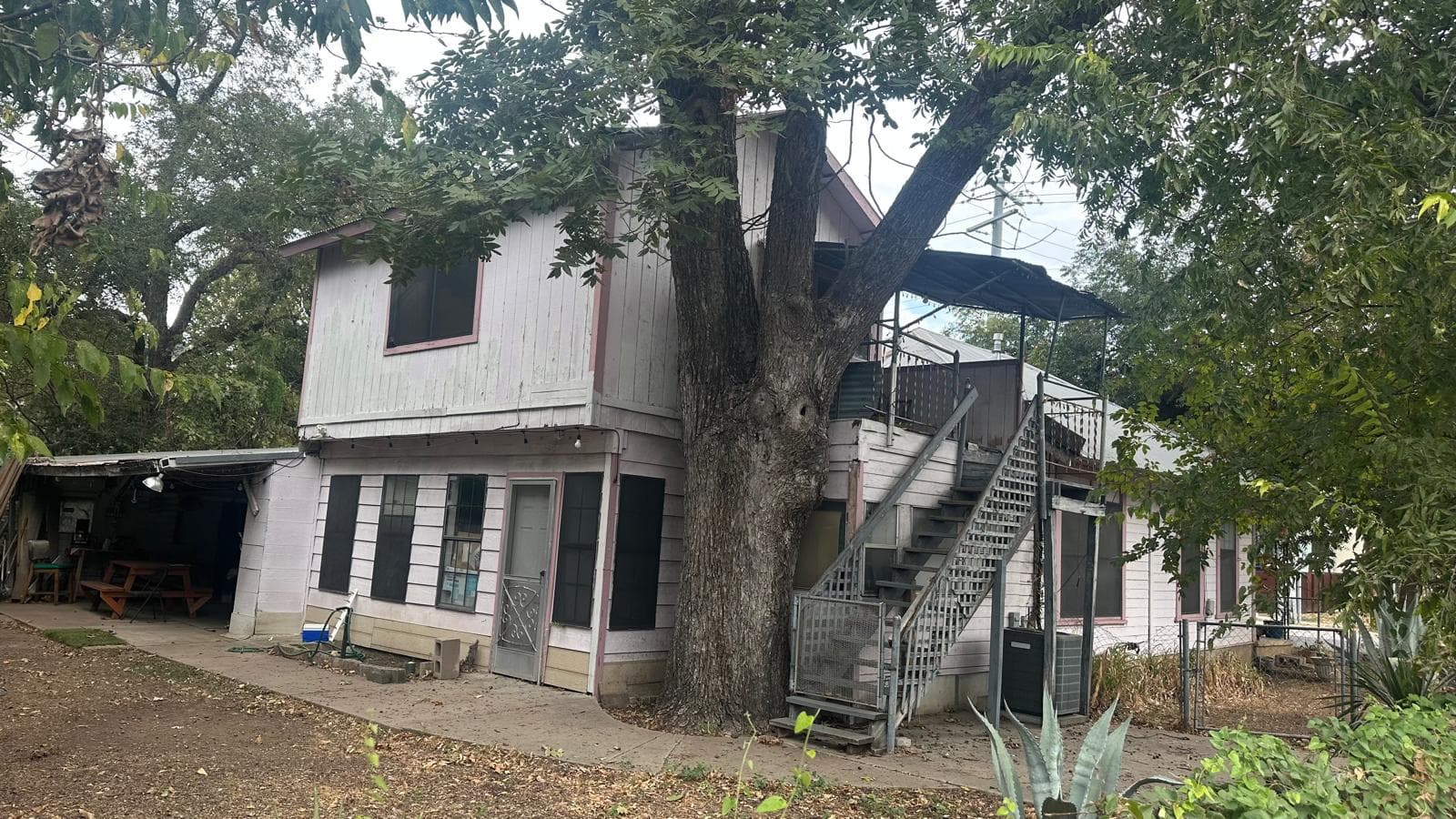 40 Waller St