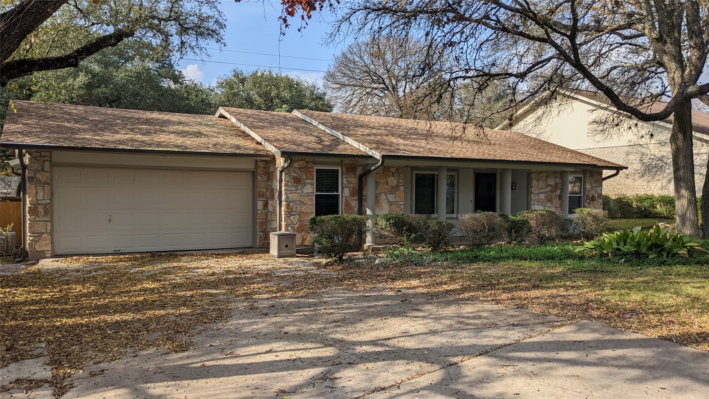 Main property image