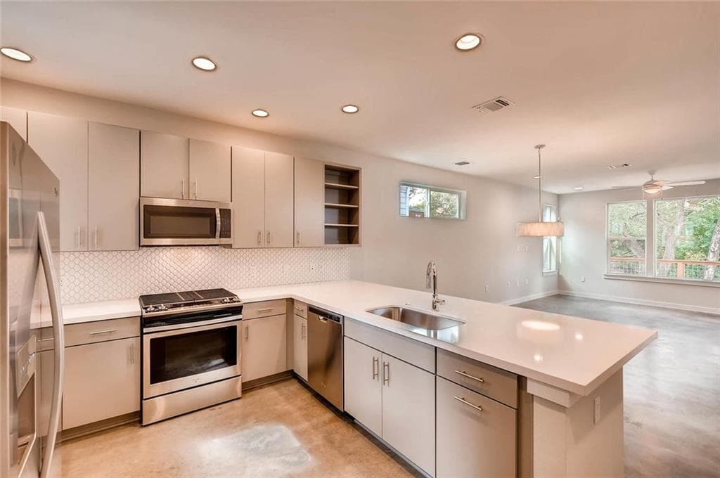 3208 Aldwyche Dr