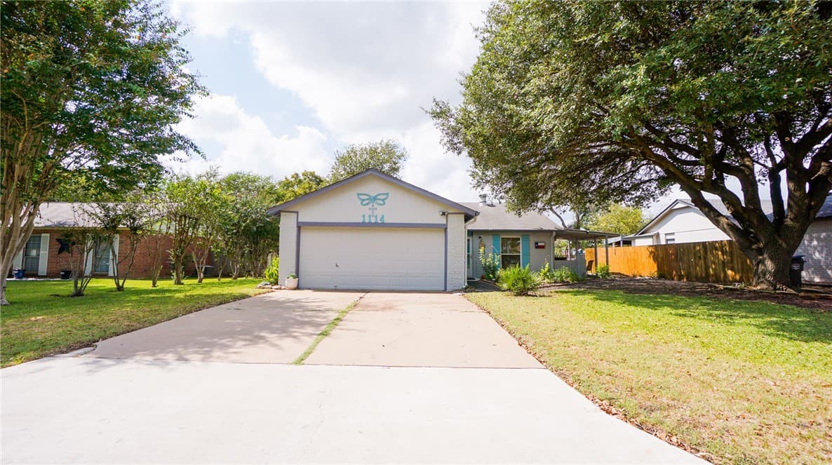 1114 Longmeadow Dr
