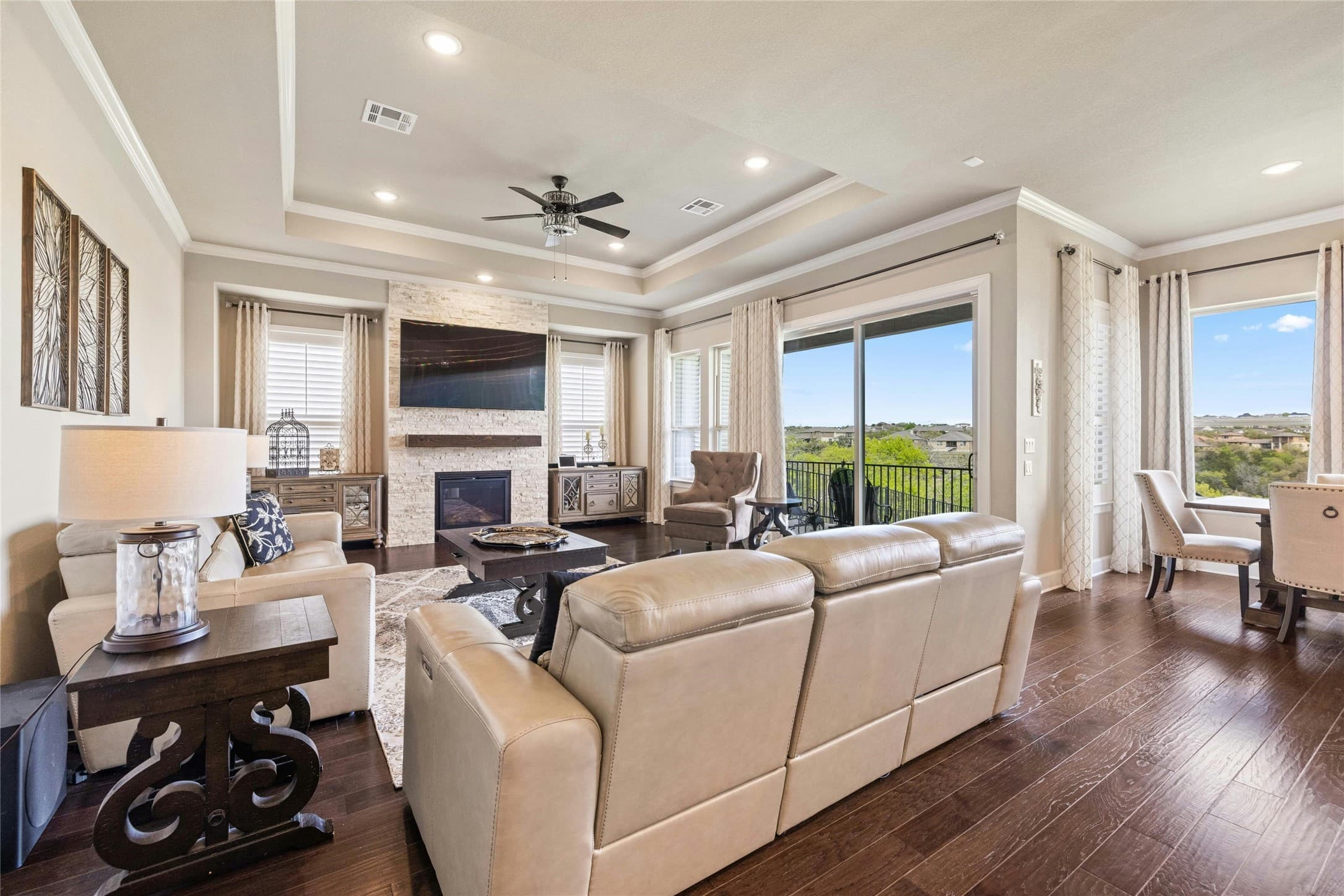 2024 Mazarro Dr