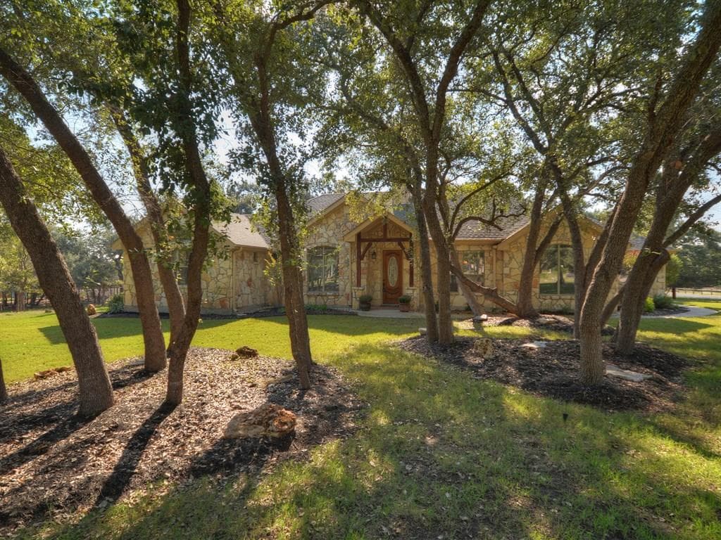 404 Harbor Dr