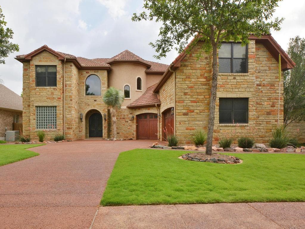 3935 Sendero Dr