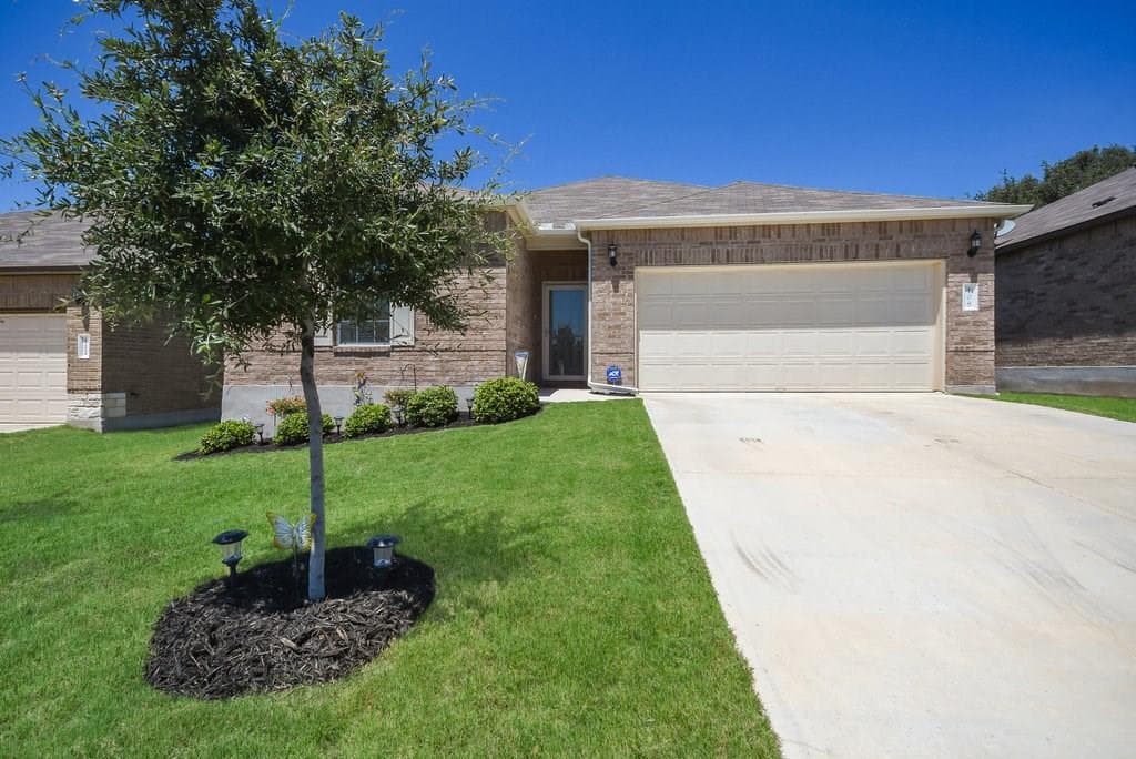 108 Golden Butterfly Dr