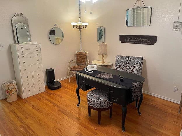 Gallery image 4