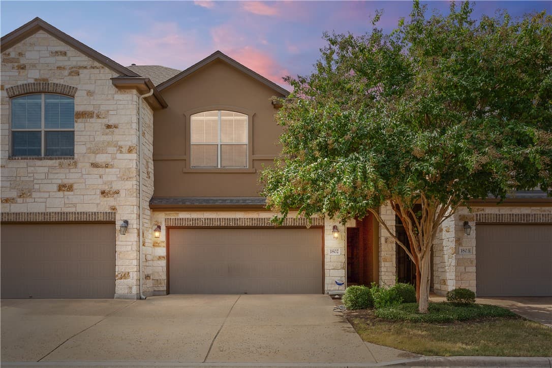 Main property image