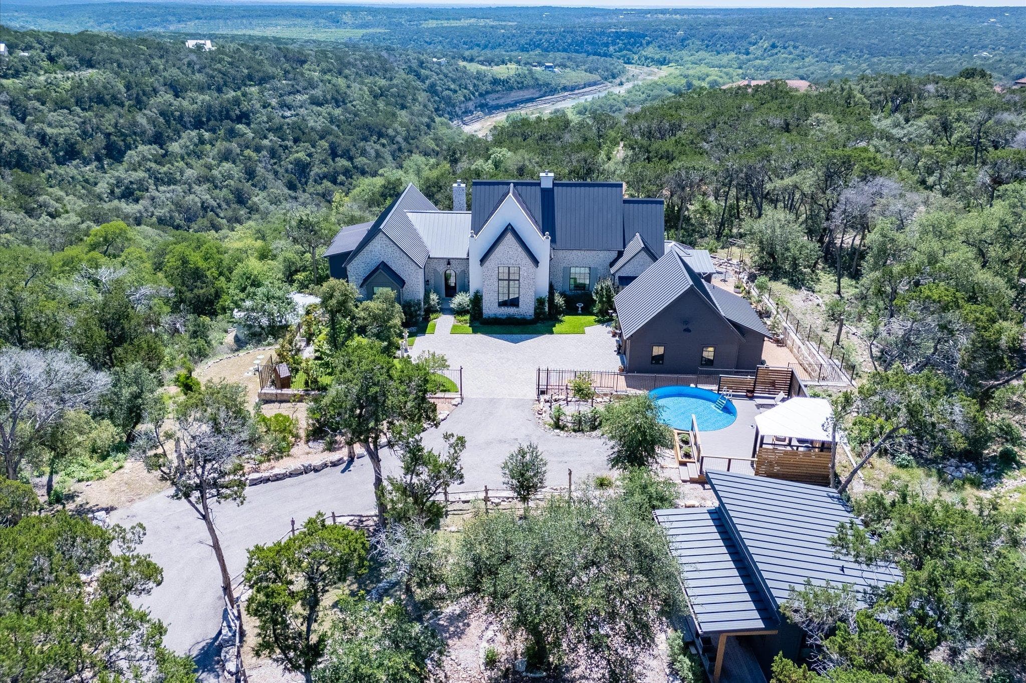 397 Hermosa Paloma