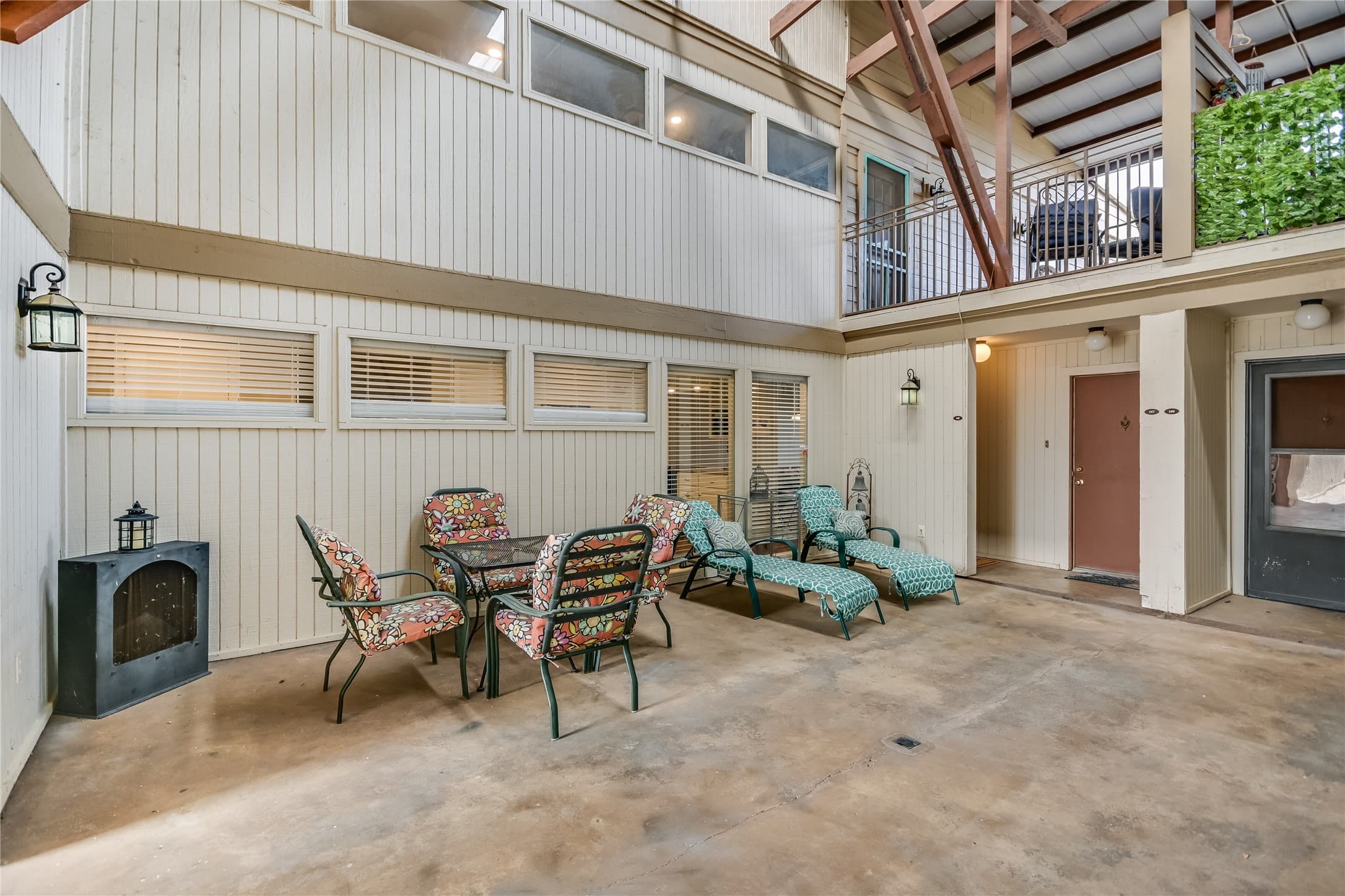 Gallery image 4
