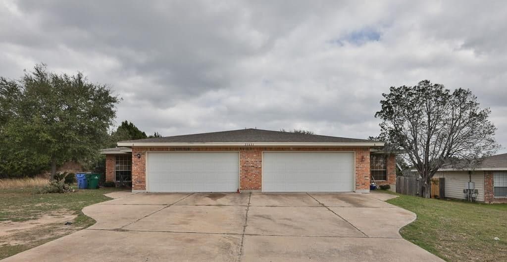 21631 Boggy Ford Rd
